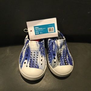 Native Jefferson Water Shoes Marbled UV Blue/Shell White Unisex Kid's Size C4